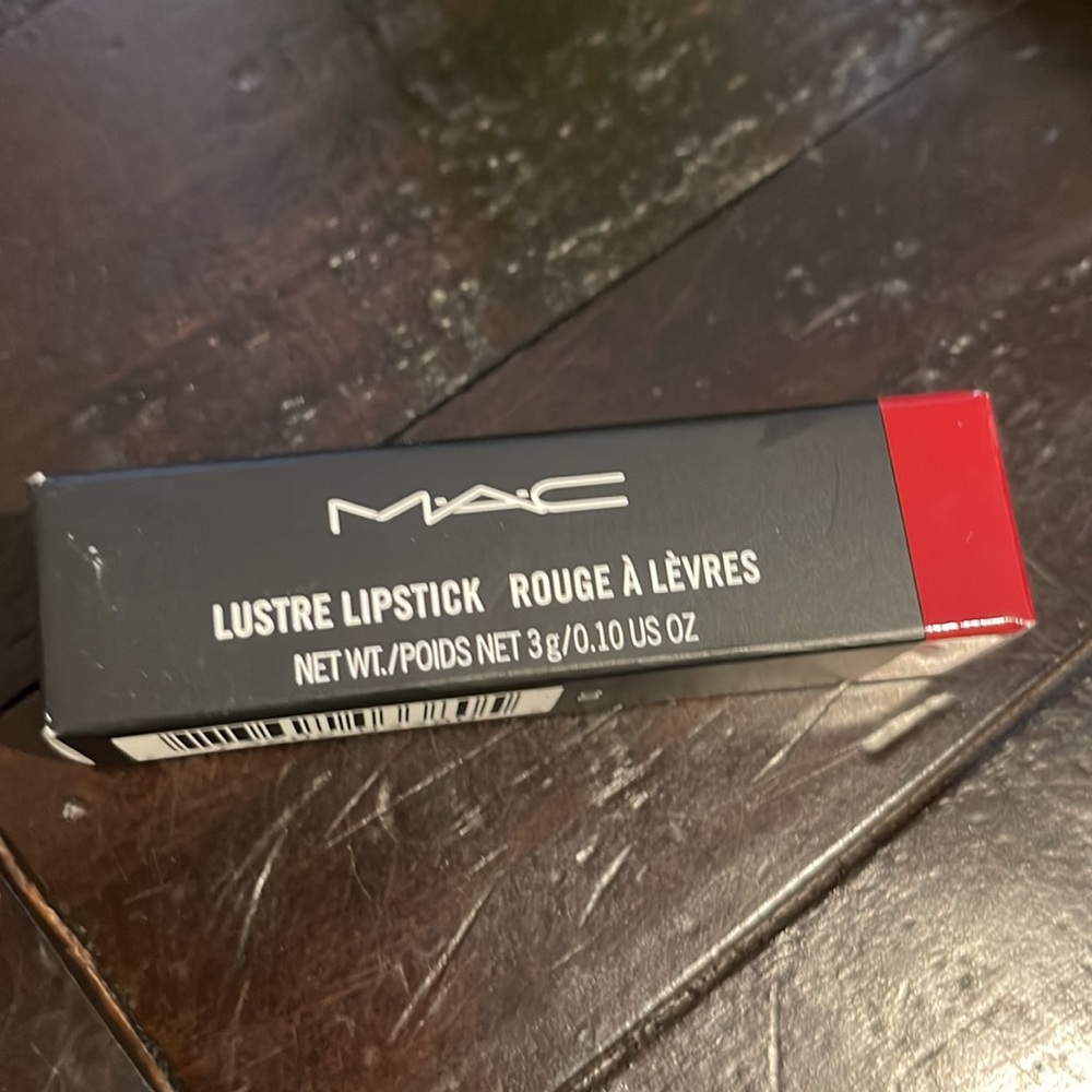 MAC LUSTRE LIPSTICK - Picture 5 of 5